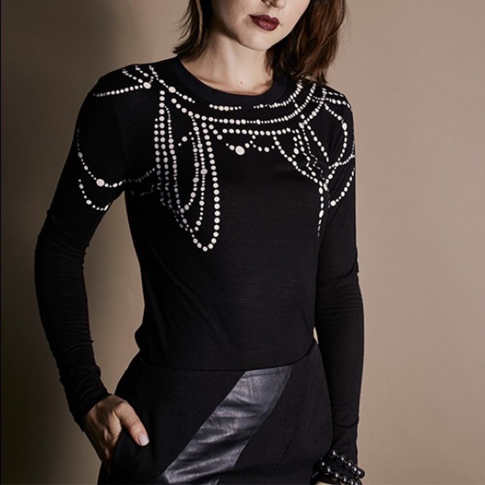 SOLD | Elizabeth & Clarke Long Sleeve Top